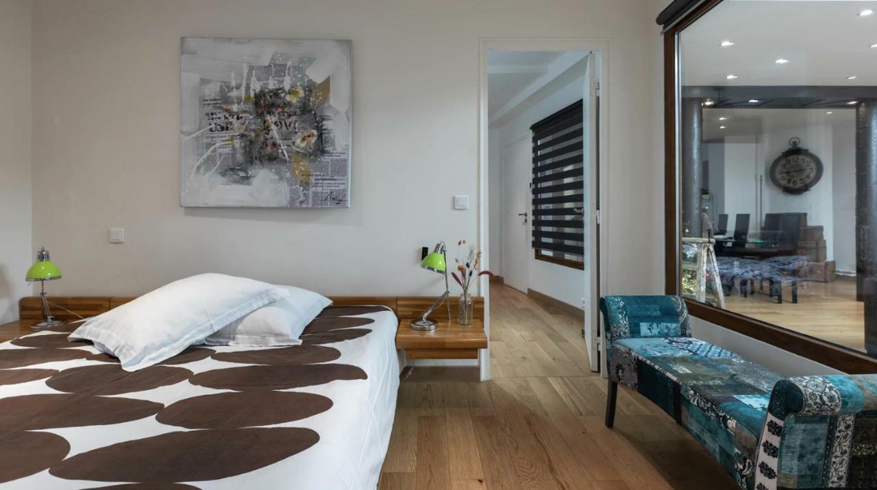 3-bedroom Quai Des Grands Augustins * Parigi